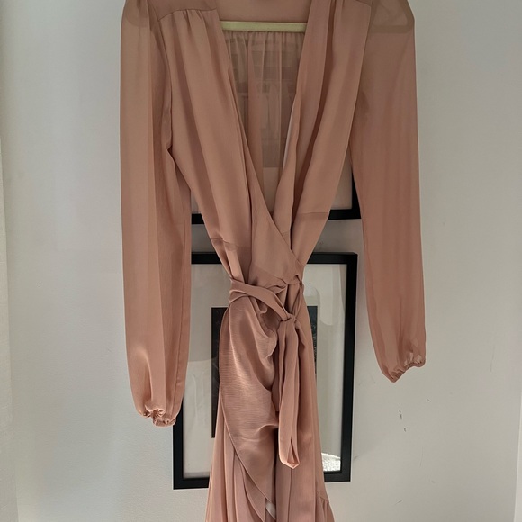 WAYF DRESS - Picture 4 of 7